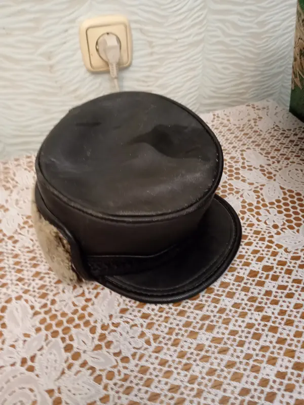 Мужская зимняя шапка на меху