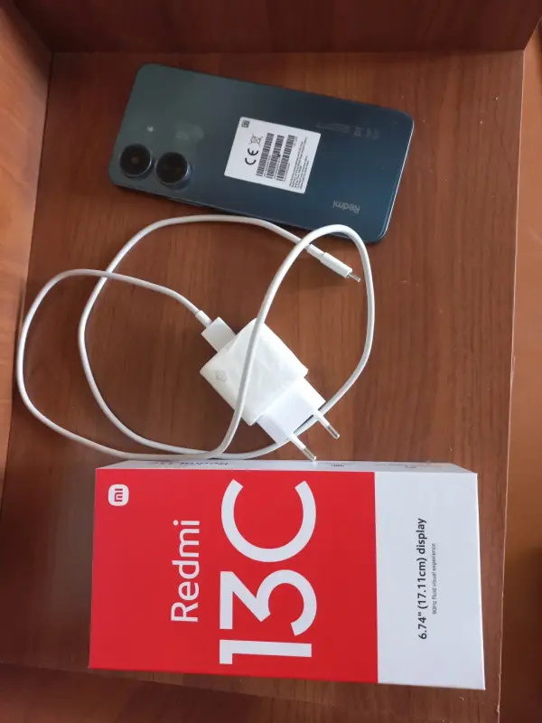 Мобильный телефон Redmi 13