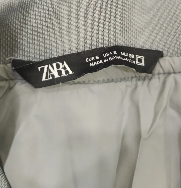 Zara жилетка безрукавка