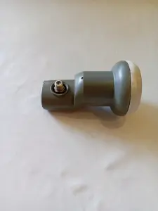 спутниковый конвертер (головка)