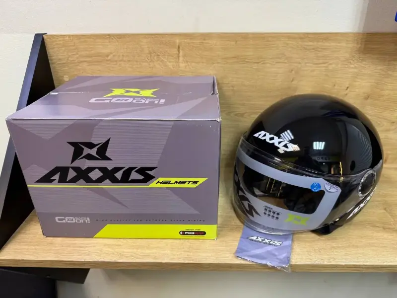 Мотошлем Axxis Square Solid A1 Gloss Black М57-58 (а.37-047233)