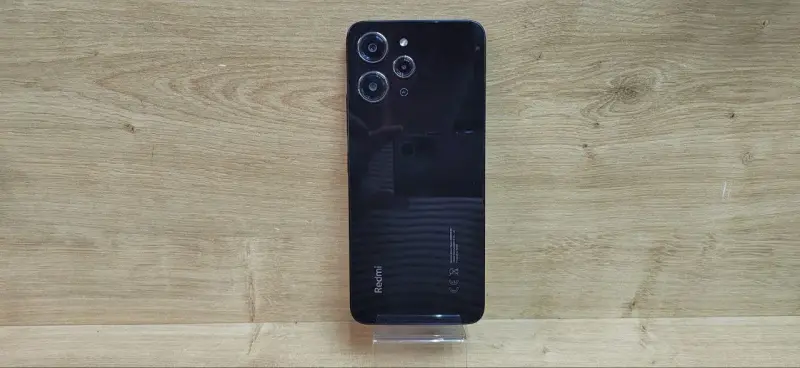 Телефон Xiaomi Redmi 12 8GB/256GB (а.46-045236)