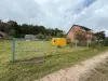 Продаётся земельный участок с коммуникациями и улучшениями  Петришковский сельсовет