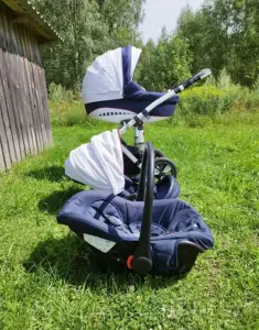 Детская коляска 3 в 1