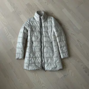 Куртка для девочки/женщины