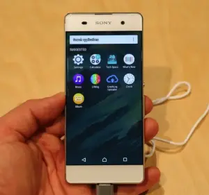 Смартфон SONY XPERIA XA