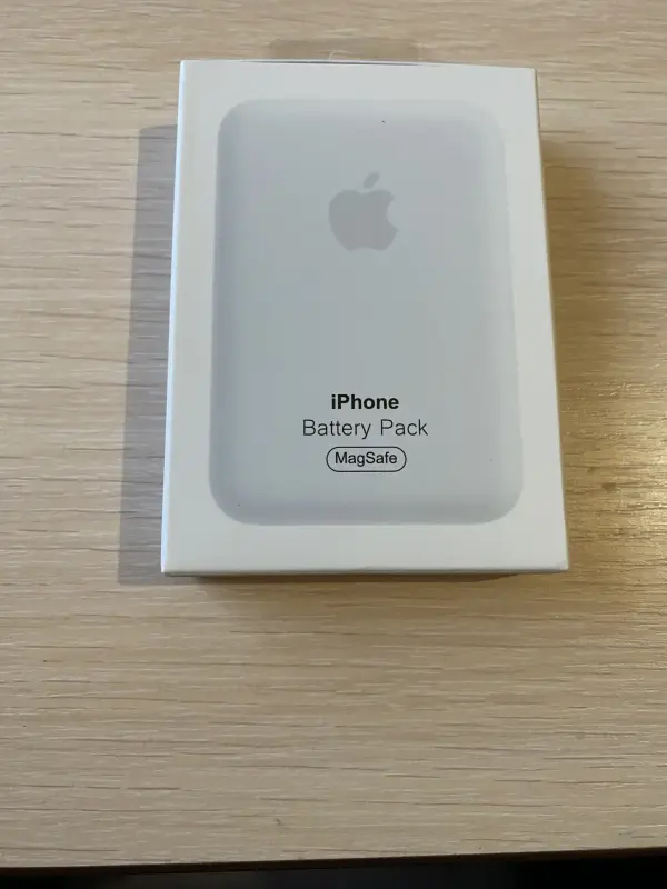 Портативная зарядка IPhone MagSafe