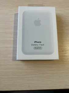 Портативная зарядка IPhone MagSafe