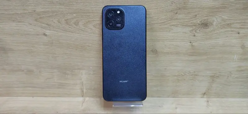 Телефон Huawei Nova Y61 EVE-LX9N 4GB/128GB (а.46-045205)