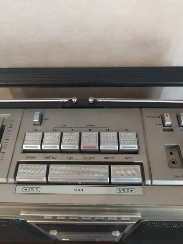 Магнитола SHARP GF-9494х