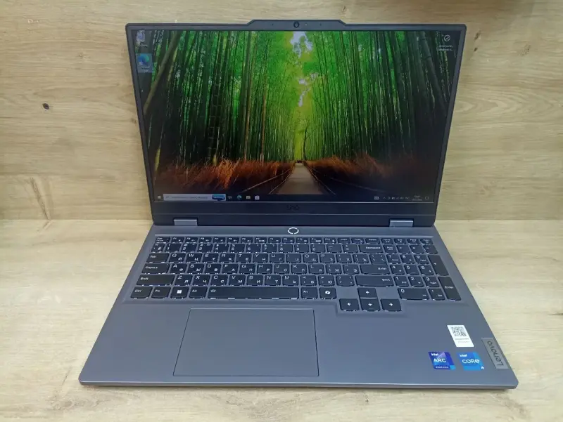 Игровой ноутбук Lenovo LOQ 15IAX9 (а.46-044555)