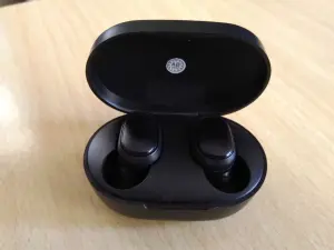 Беспроводные наушники Редми Redmi AirDots 2. Амбюшоры промыты и протерты спиртом. Цена 35 р