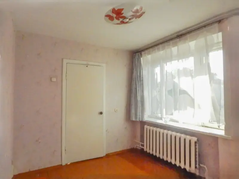 Продается 3-комнатная квартира в центре Минска, улица Киселева 36.