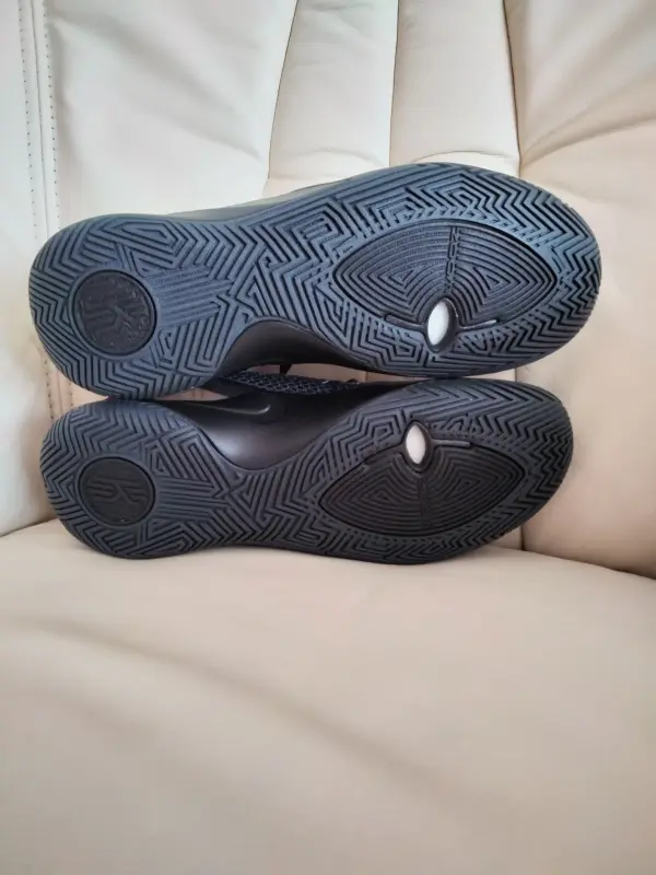Кроссовки NIKE KYRIE II ORIGINAL