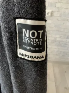 Пальто женское с капюшоном