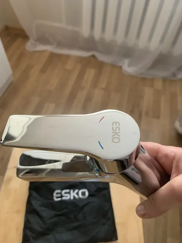 Смеситель для умывальника Esko Mersin MSN 26 новый