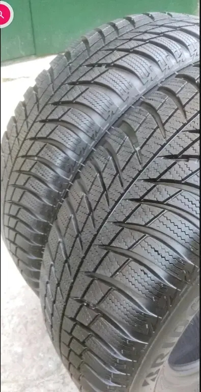 Шины зимние BRIDGESTONE 215/60 R16 (2 шт.)