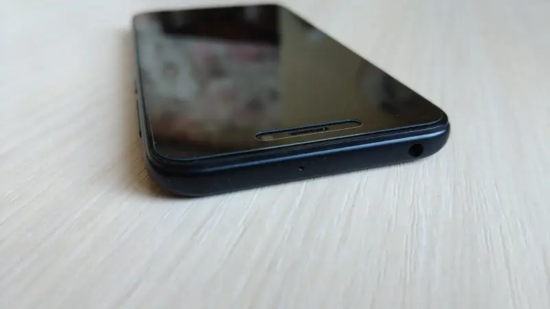 Смартфон Xiaomi Redmi Go + чехол, стекло, карта памяти