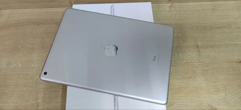 Планшет Apple iPad 10.2'' 2021 64GB (а.46-044980)