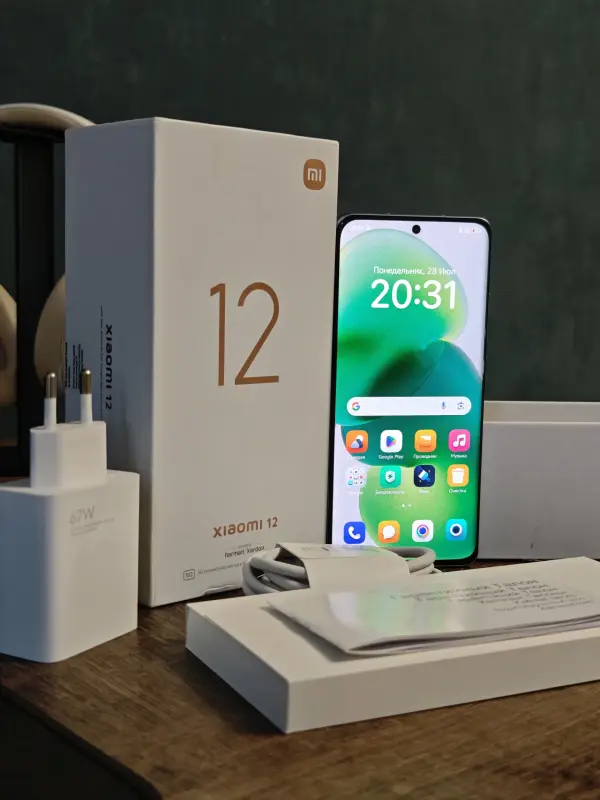 Смартфон Xiaomi 12 8/256