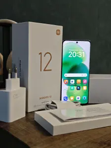 Смартфон Xiaomi 12 8/256