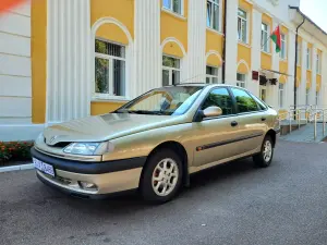 Рено лагуна 1 лифтбек 2.0i