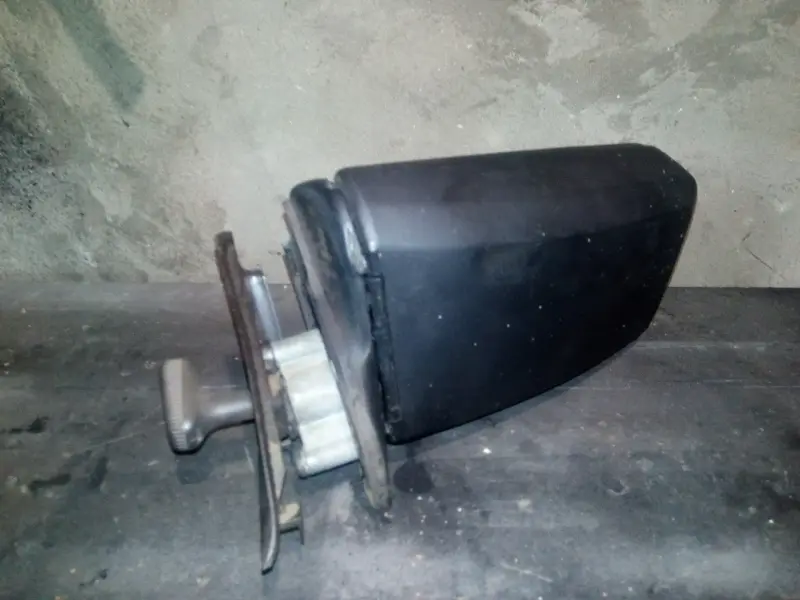 Зеркало Audi 80 B2