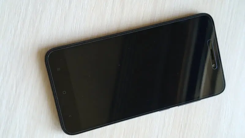 Смартфон Xiaomi Redmi Go + чехол, стекло, карта памяти