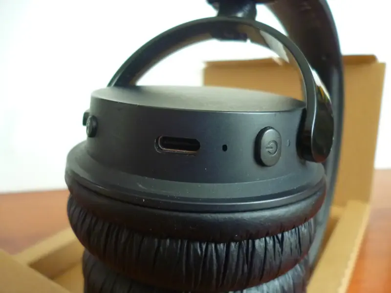 Наушники Philips TAH4209BK