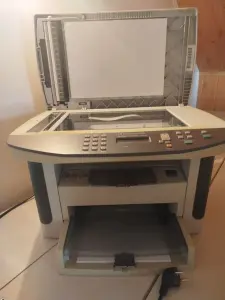 Принтер, сканер, ксерокс МФУ HP M1522n