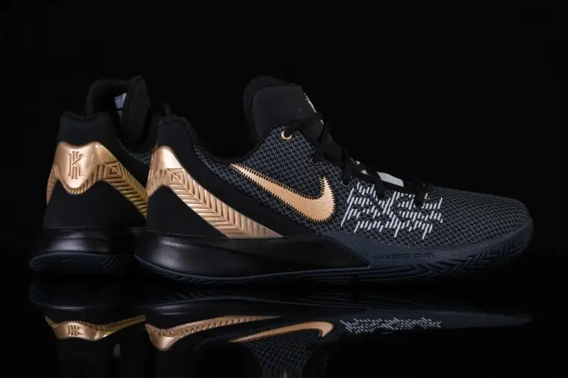 Кроссовки NIKE KYRIE II ORIGINAL