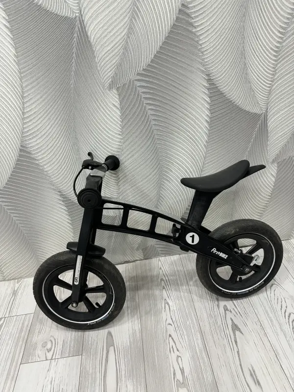 Беговел firstbike
