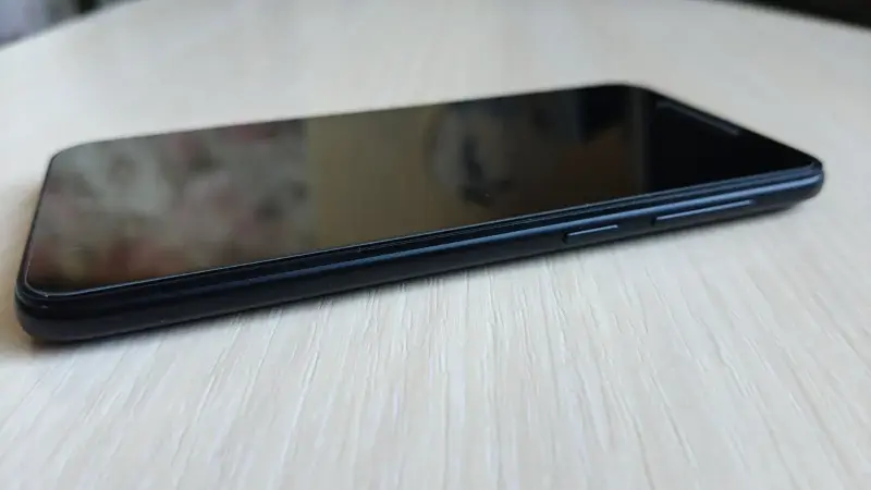 Смартфон Xiaomi Redmi Go + чехол, стекло, карта памяти