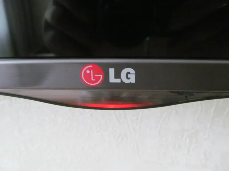 Подставка телевизора LG