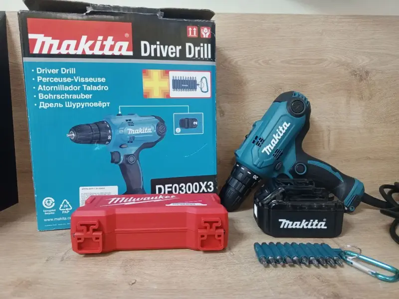 Дрель-шуруповерт Makita DF0300 (а.87-017900)