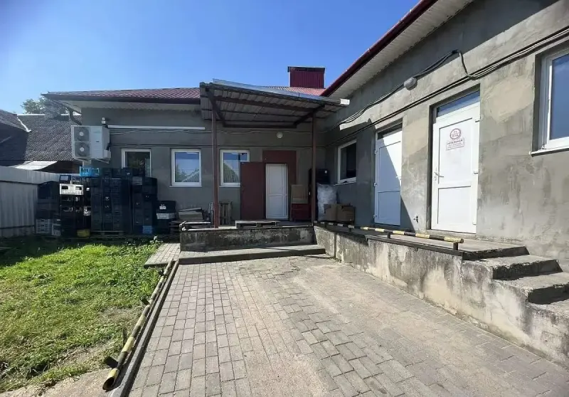 магазин площадью 235м.кв