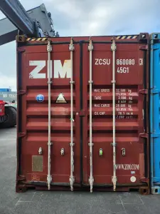 Контейнера 20 и 40 футов