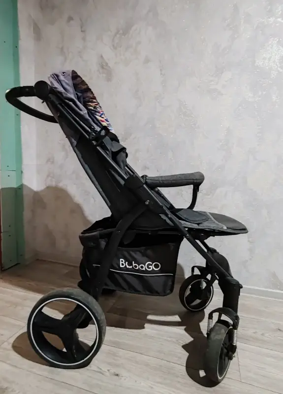 Коляска прогулочная