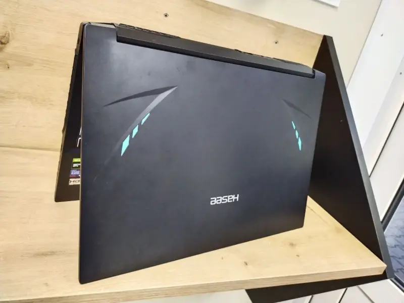 Игровой ноутбук HASEE CNH5S01 (а.60-020774)