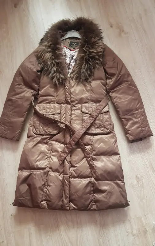 Пуховик с натуральным мехом