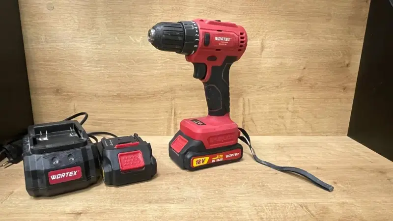 Дрель-шуруповерт Wortex BD 2025-1 DLi (а.89-011530)