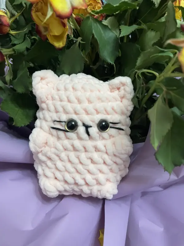 Котик вязанный