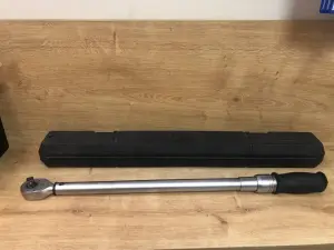 Ключ динамометрический Yato YT-0754 (а.37-047676)
