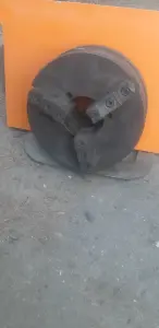 Патрон токарный Ф315 мм Б/У В хорошем состоянии.