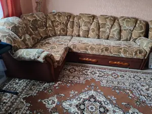 Мягкий угловой диван и кресло