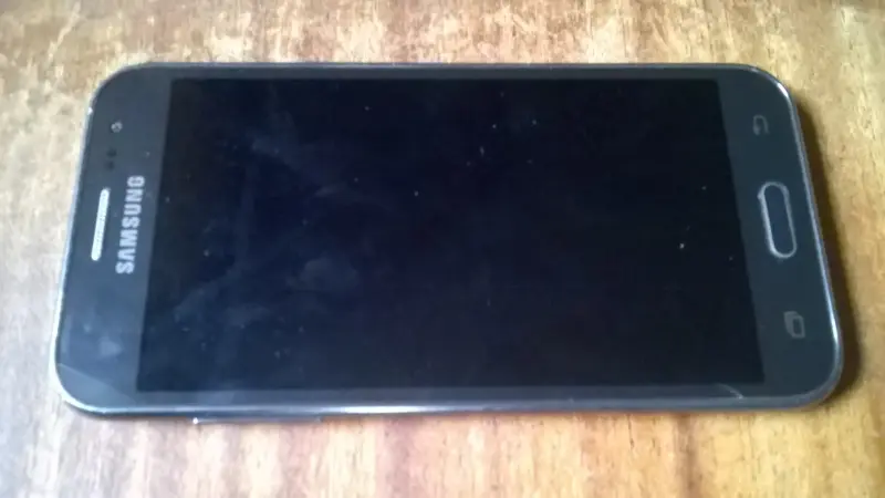 Телефон Samsung Galaxy J2 J200H/DS