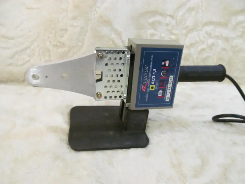 Аппарат для сварки пластиковых труб АСП-1,5 (В40.3)  1500Вт., насадки 20-32мм. (в коробке)