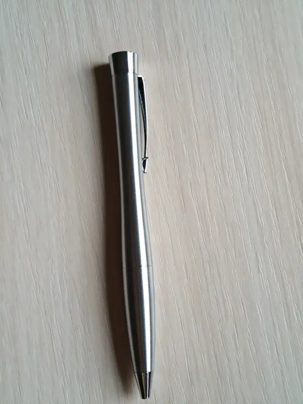 Шариковая ручка Parker + стержень