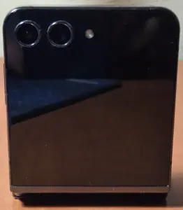 Samsung Galaxy Z Flip 5 Графит