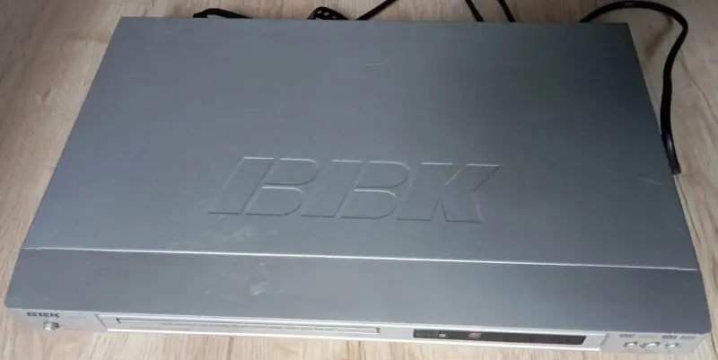 DDVD плеер BBK DV311SI